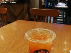 -星巴克(重庆新世纪凯瑞商都店)