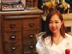 -SISTERS BAR RESTAURANT川意酒馆(嘉善老市H楼店)