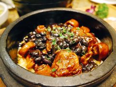 石锅黑豆焖猪尾-東城故事·尋找姆媽的味道(玉兰路店)