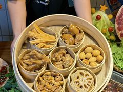 -卤校长重庆火锅(银泰城店)