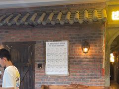 -逃脱反斗城沉浸剧情密室(阳光新业中心店)