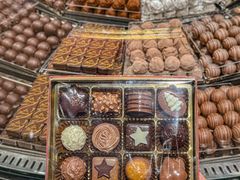 -Laderach 莱德拉(上海环贸iapm店)