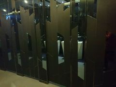 -英皇UA电影城(虹桥天地店)