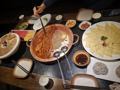 -山城鼎重庆老火锅(西安钟楼店)