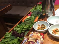 生菜拼盘-黑牛の店·和牛烧肉(大悦城店)
