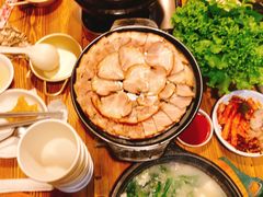 -百年石锅饭·朝鲜族传统民餐