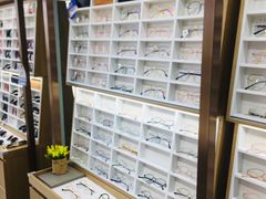 -视野联行眼镜·蔡司·控优点授权(长白万象汇店)