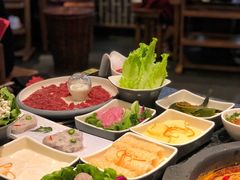 -井格重庆火锅(临平银泰城店)