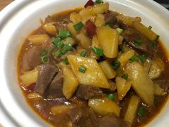 土豆烧牛肉-佳成川菜馆(融创观澜壹号店)