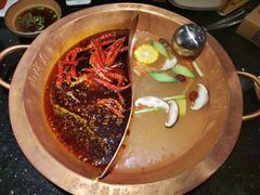 -山城鼎重庆老火锅(西安钟楼店)