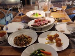 -MONICH牛排融合餐厅(和义大道购物中心店)