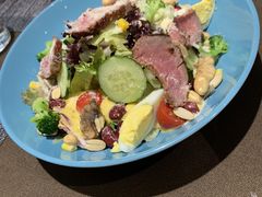 -悦享绿山墙西餐厅