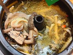 -老滇山寨•云南特色菜•地方菜•民族风情歌舞表演(金碧店)