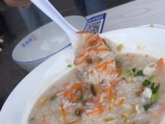 -李与白包子铺(桐梓林店)