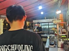 -老街烧烤大排档·地道湖北菜·龙虾馆(汉口火车站店)