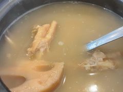 莲藕鸡脚汤（明火例汤）-文记壹心鸡(宝华路店)