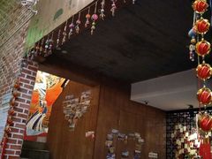 -香巴拉云南餐厅(华莱坞店)