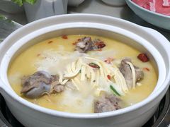 筒骨砂锅-小骨煲金华砂锅(转塘金街美地店)