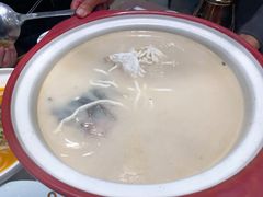 来福鱼头汤-三品香·江浙菜(松江九谊店)
