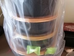 -老牌坊云南鱼豆花火锅(哈西万达店)