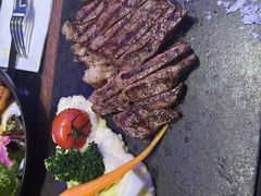 肉眼牛排-MOSSO德国餐厅·音乐酒吧(环宇荟店)