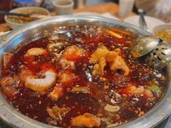 -肖肖酸萝卜鱼火锅(总店)