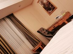 -维也纳酒店(广州番禺大石江景花园店)