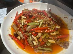 -川流不息·地道川菜·小龙虾(松东路店)