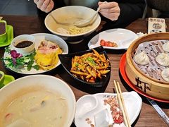 -玖鲜小笼(中山广场店)