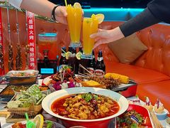 -路边边.炒菜烧烤.音乐餐厅(良乡长虹店)