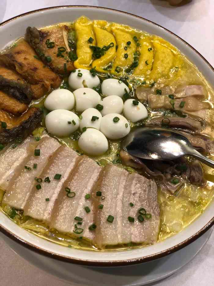 湖畔居花园餐厅-"三个人随意吃点晚饭,就到湖畔居了,五个菜.