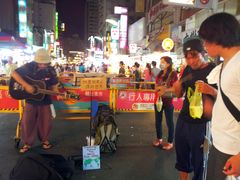 -六合夜市