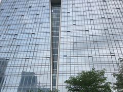 -深圳国际会展中心希尔顿酒店(前海华发冰雪世界店)