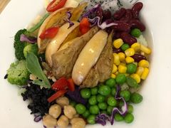 -F+轻食健身赋能空间(中华北路国贸商场店)