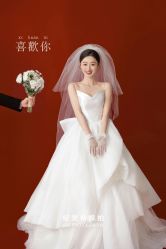 -纪梵希旅拍婚纱摄影(大连总店)