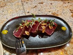 金枪鱼牛油果-BROWNSTONE布朗石西班牙餐厅(富城店)