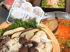 -楠小云·云南鲜菌·鲜牛自助火锅(九眼桥店)