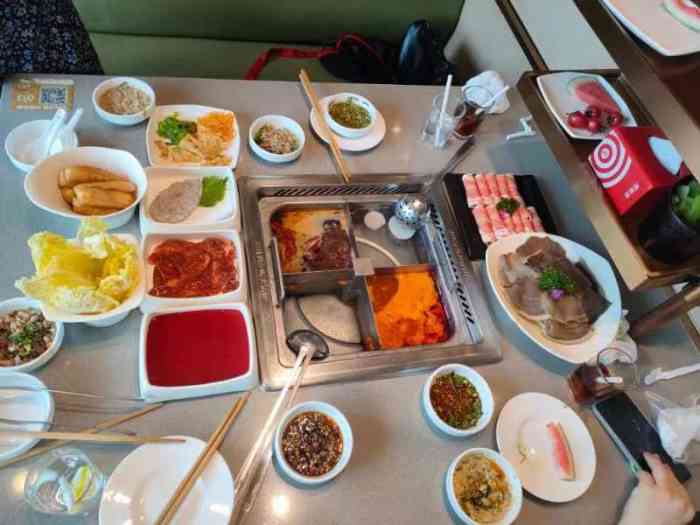 海底捞火锅(城西银泰店)-"年过完了,老板请客海底捞开工餐,下午四点.