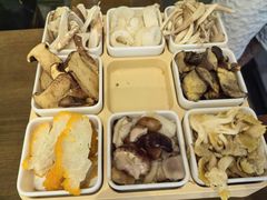 -菌乡缘·野生菌蒸汽鱼火锅(江边夜市店)