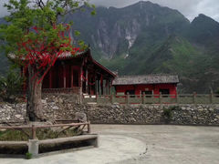-萝卜寨羌文化生态旅游区
