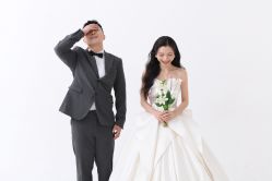 -黑马婚纱摄影
