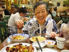 -清真·玛丽亚新疆菜主题餐厅(浙江中路店)