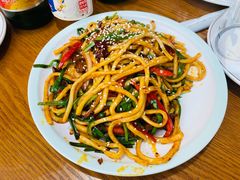 -怡妮新疆风味餐厅(东江湾路店)