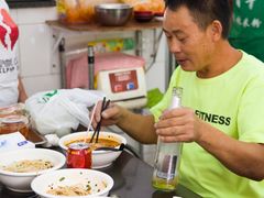-丫丫桂林米粉(学府店)