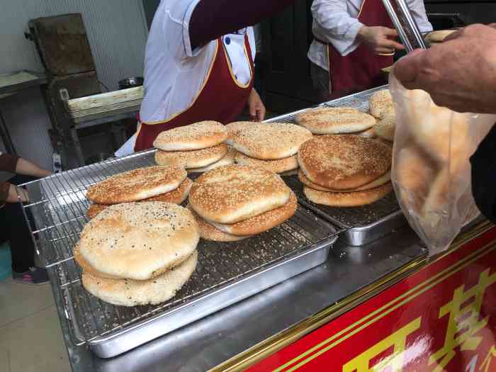 土耳其帅哥烧饼图片