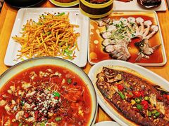 -莲餐厅·湖北菜·潜江小龙虾店(愚园路店)