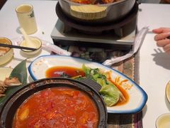-刘姐啤酒鱼民族演艺餐厅(西街总店)