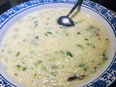 -臻吃客主题餐厅(人民路店)
