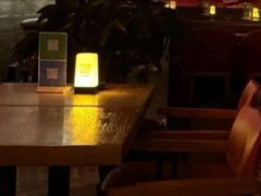 -FOUR PLAY BAR