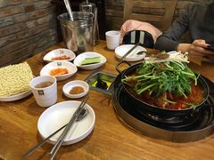 -喇喇排骨火锅·传统韩式脊骨汤(望京西园总店)
